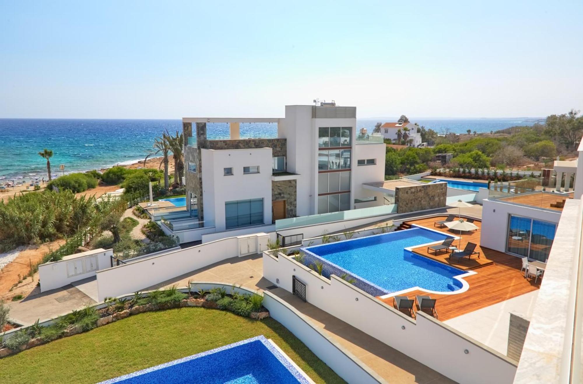 Beachfront Luxury Villa Idania Ayia Napa Bagian luar foto