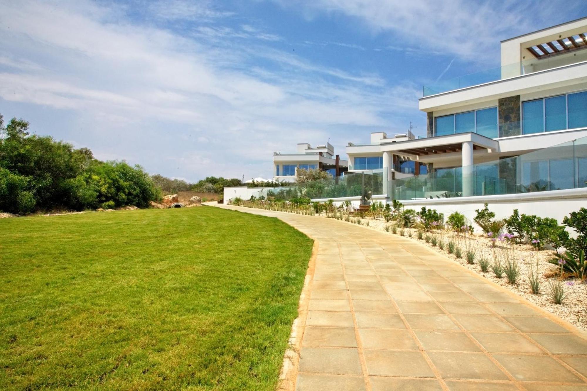Beachfront Luxury Villa Idania Ayia Napa Bagian luar foto