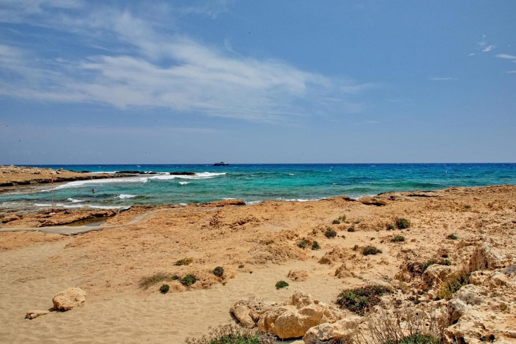 Beachfront Luxury Villa Idania Ayia Napa Bagian luar foto