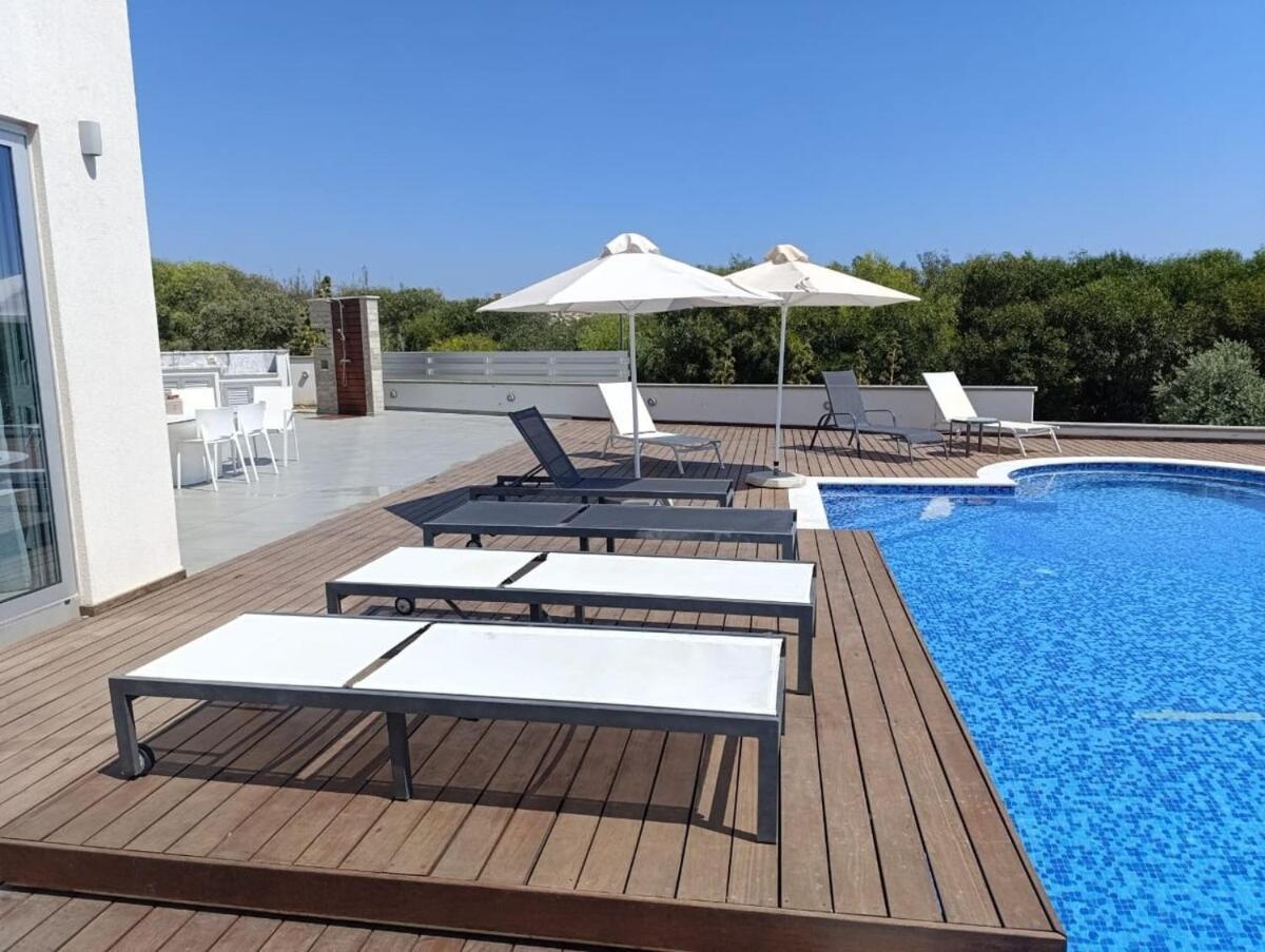 Beachfront Luxury Villa Idania Ayia Napa Bagian luar foto