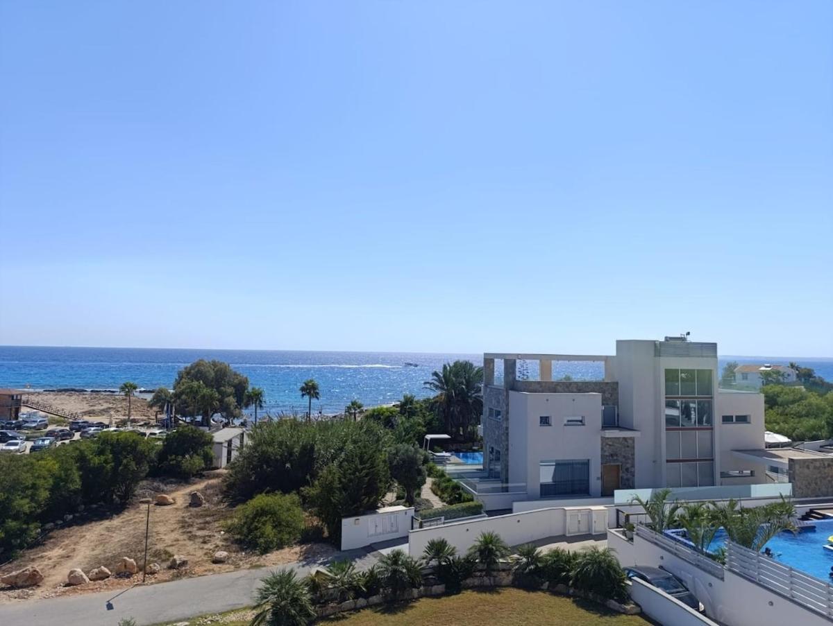 Beachfront Luxury Villa Idania Ayia Napa Bagian luar foto